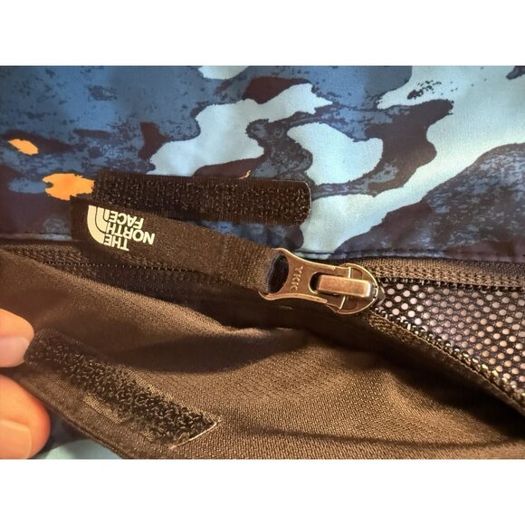 The North Face Boys 10-12 Blue/Dryvent Hooded Wind/waterproof Rain Jacket - Picture 6 of 16